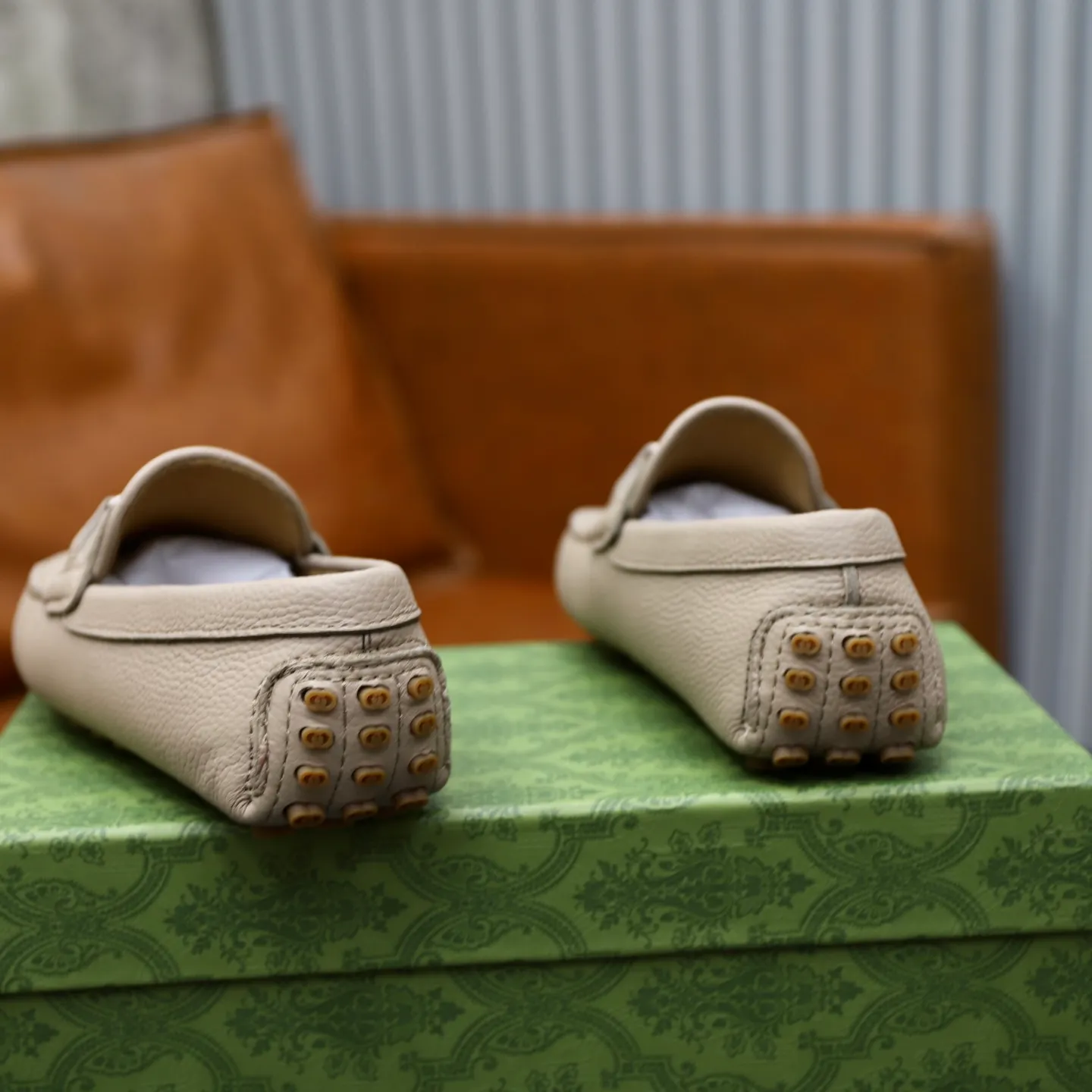 Ex-factory price: 460💰[GUCCI] Gucci ⚠️High-end men’s driving and pedal series ⚠️38-44 (customized for 45) ⚠️All original cowhide leather! Thick and soft! Made entirely of calfskin lining! Rubber sheet anti-slip beanie sole! Three-dimensional package technology! Fashionable and classic! Handicrafts! Original high quality! Feel free to compare!